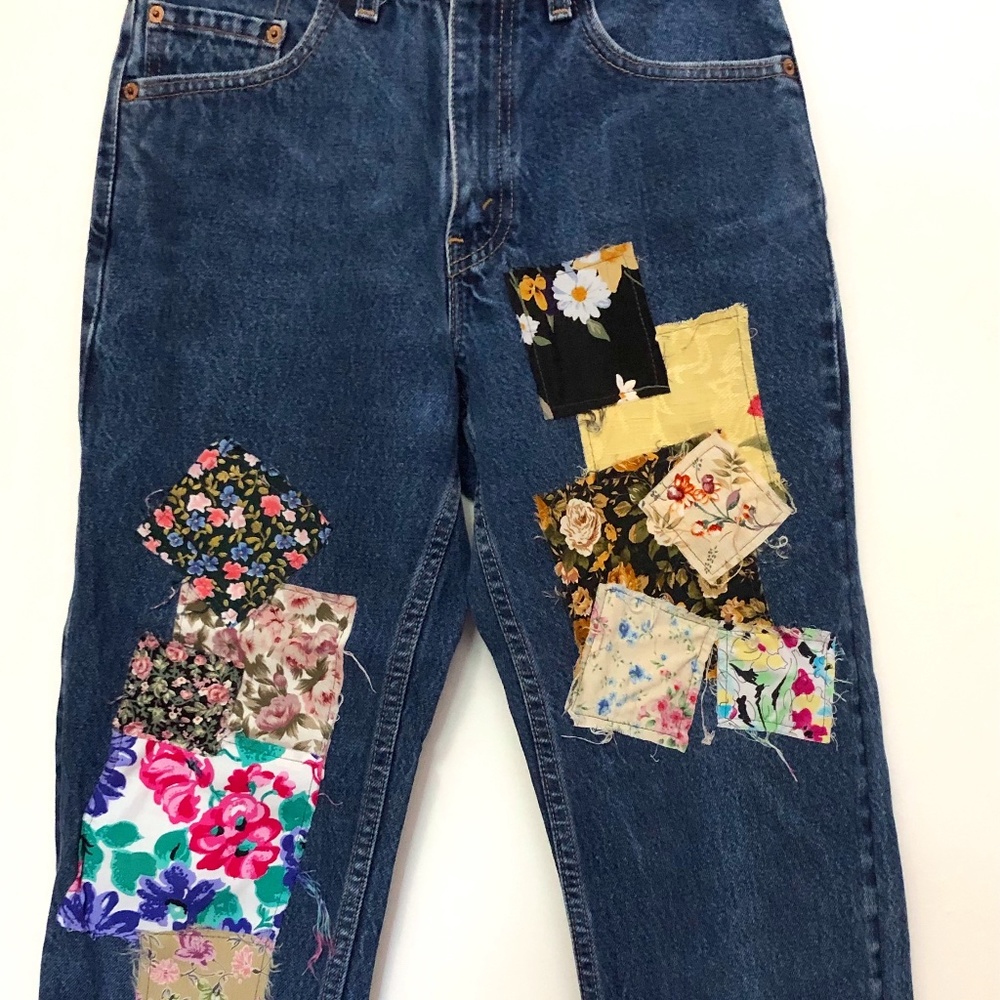 Levi Highwaisted 550 Patch Jeans